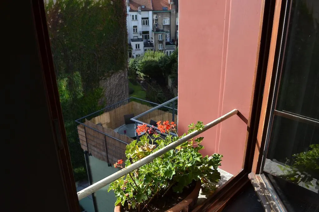 Villa Des Roses Voltaire Brüsszel Panzió